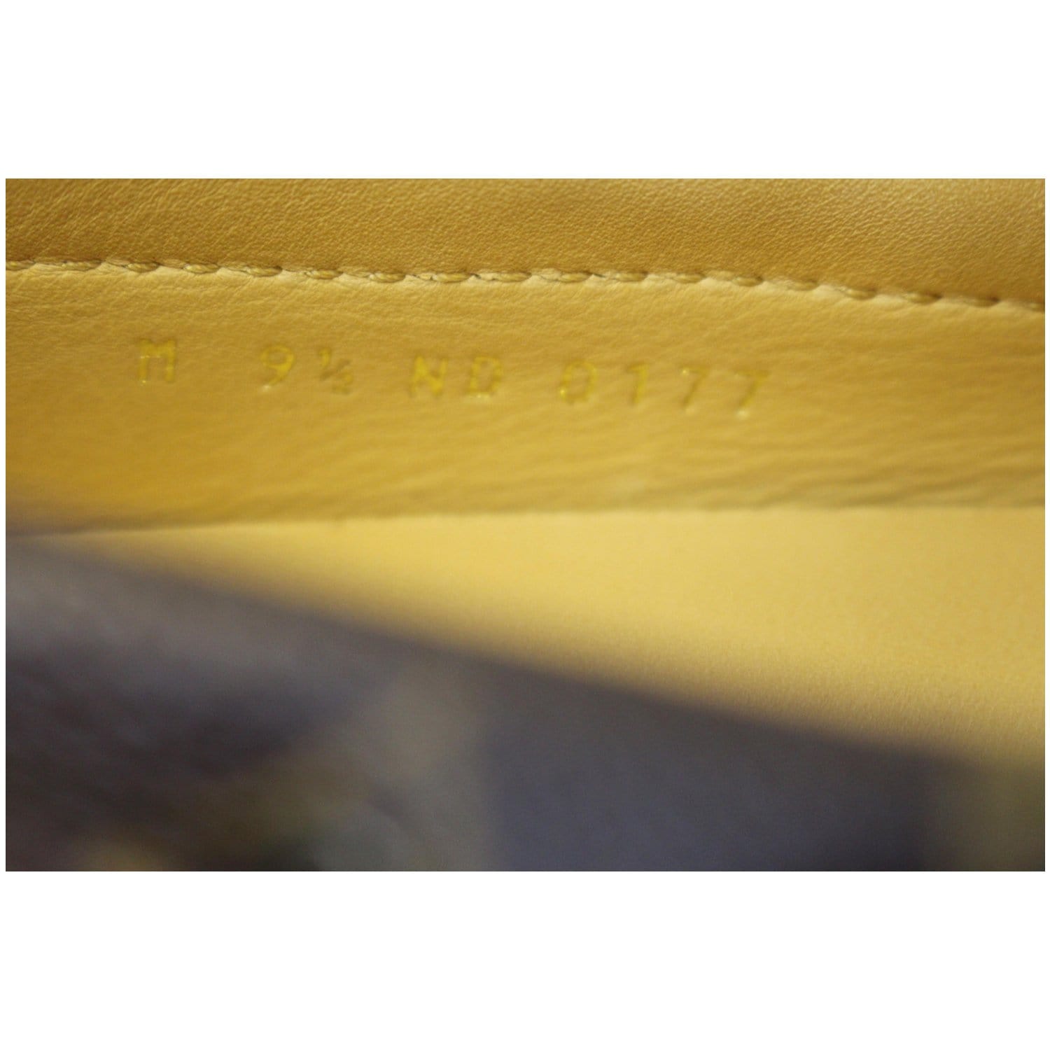 Louis Vuitton White Monogram Canvas Arizona Moccasin Loafers Men's Size 6 -  Yoogi's Closet