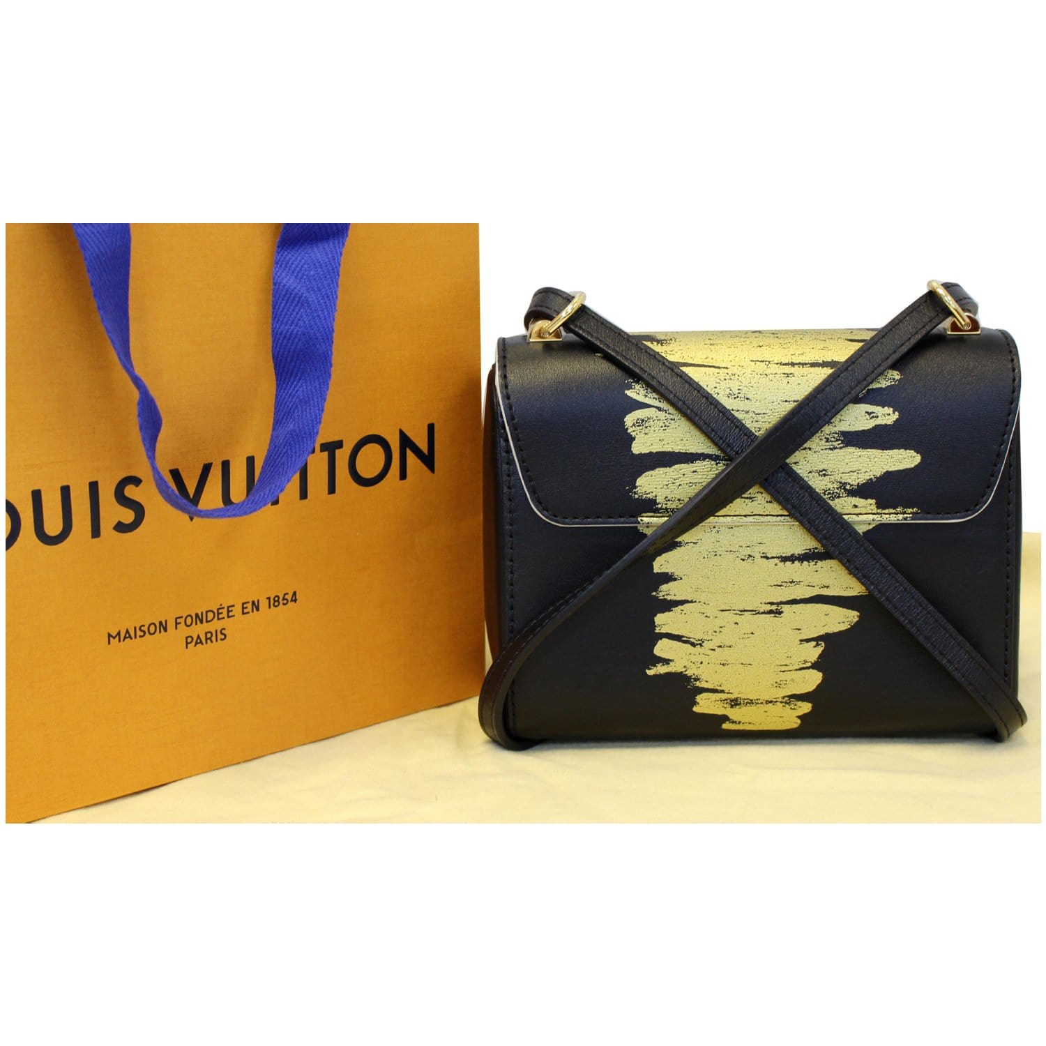 Twist leather crossbody bag Louis Vuitton Navy in Leather - 22041791