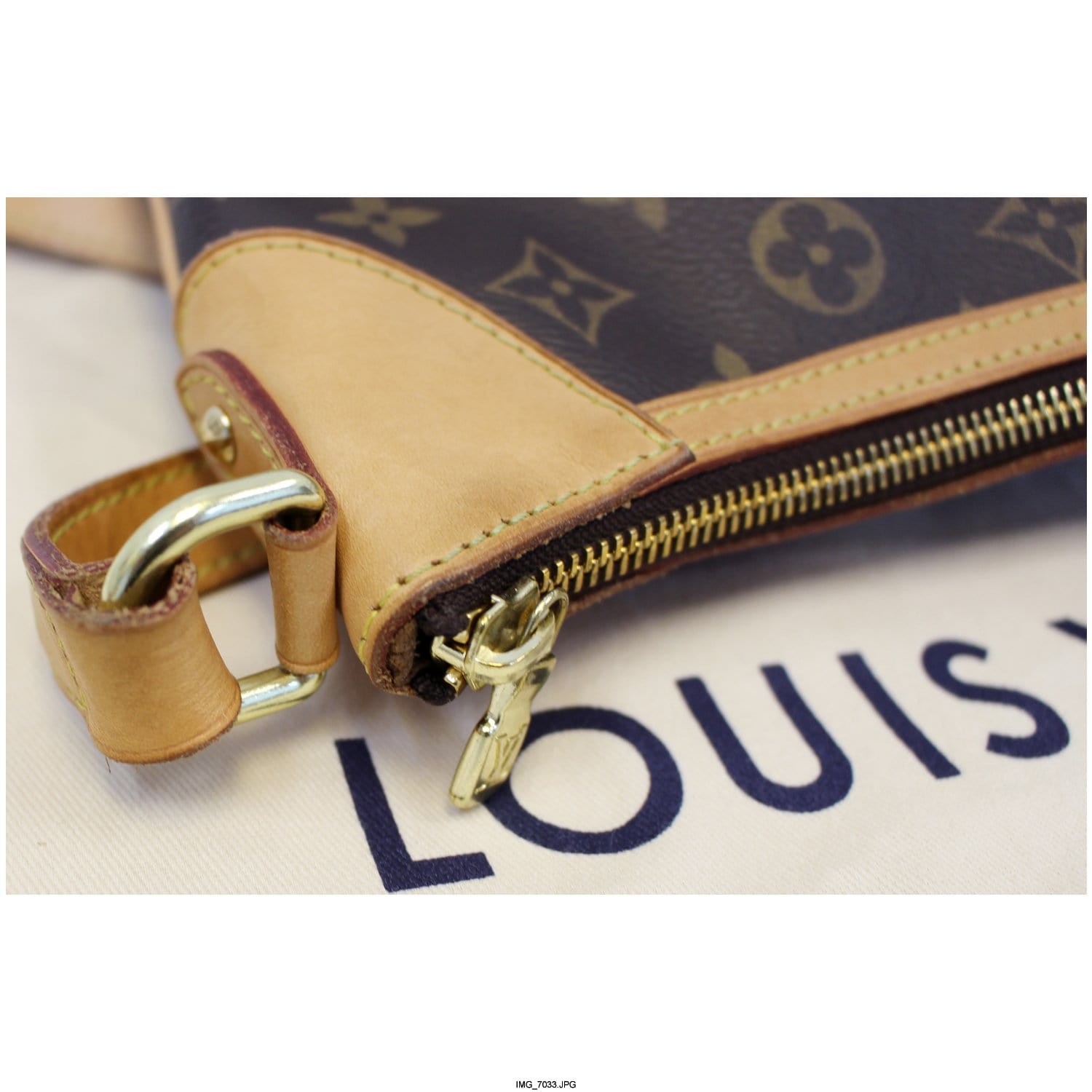Shop Louis Vuitton MONOGRAM Odéon Pm (M45354) by Ravie