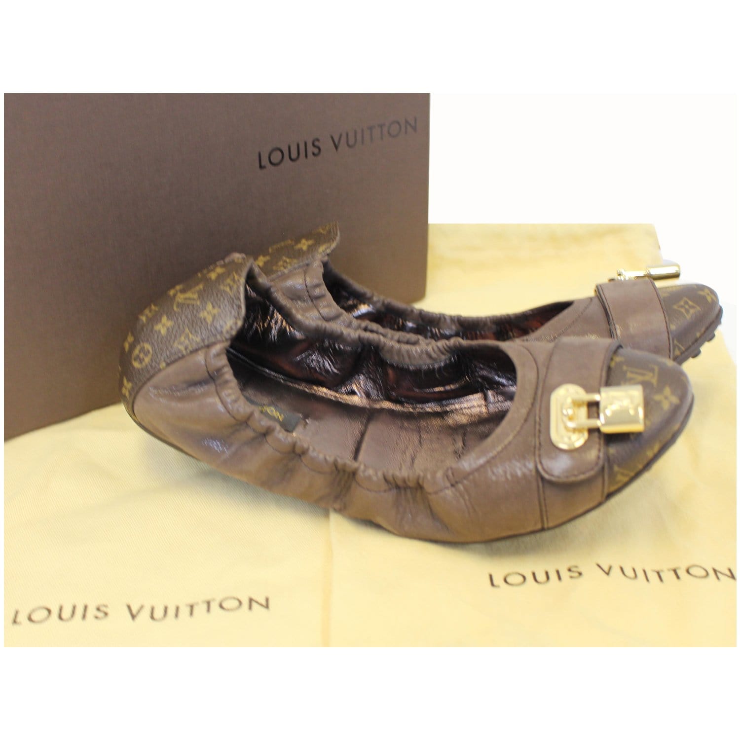 Exotic leathers flats Louis Vuitton Brown size 7.5 UK in Exotic