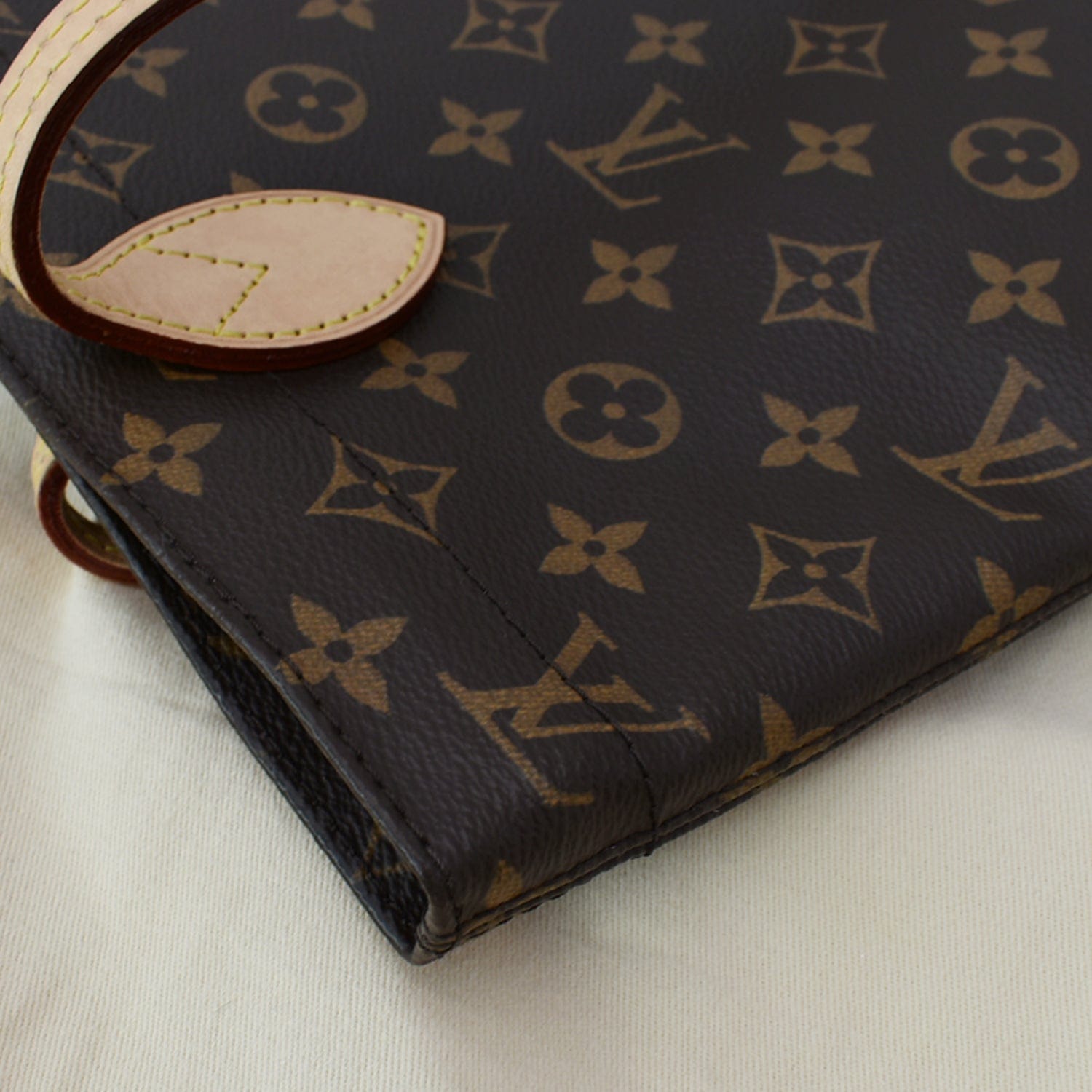 Louis Vuitton, Bags, Louis Vuitton Monogram Carry It