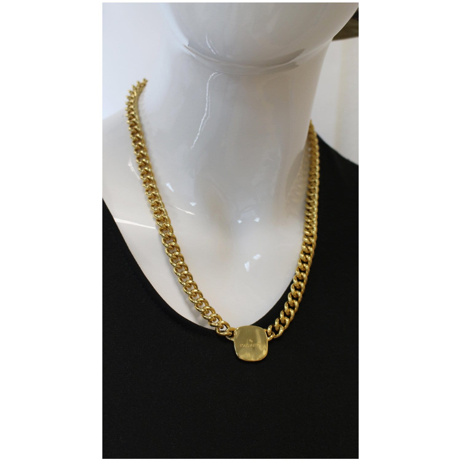 LOUIS VUITTON Women's Necklace in Gold