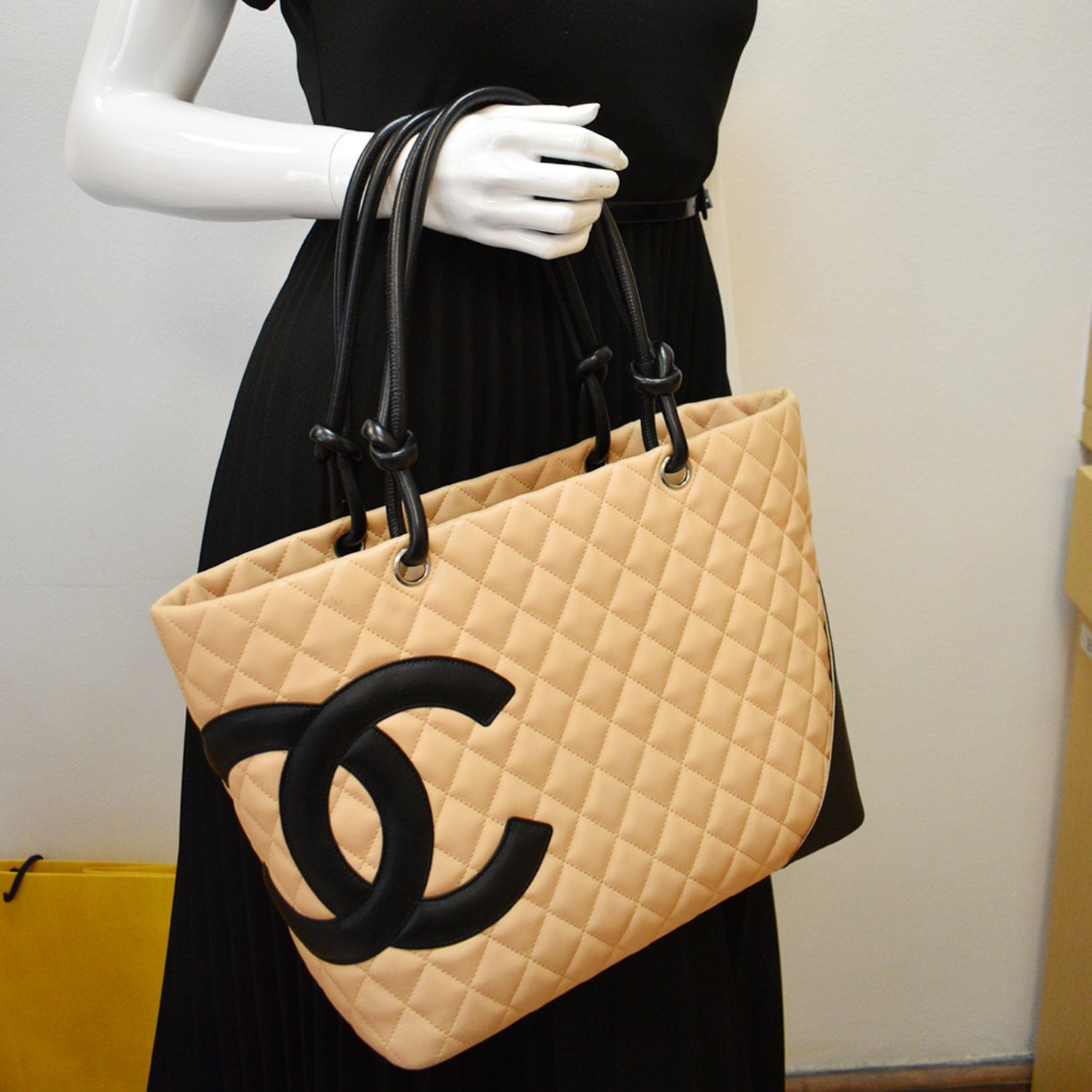 Chanel Beige Quilted Calfskin Cambon Ligne Pochette Q6BIGB3PIB004