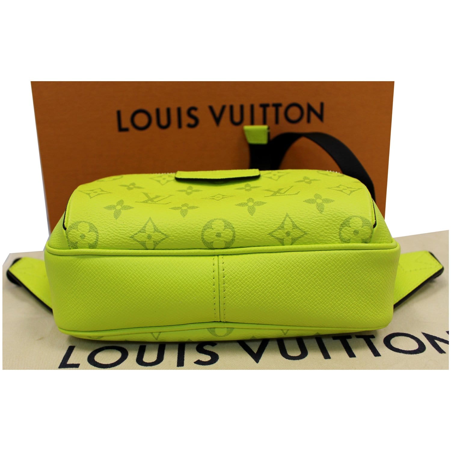 LOUIS VUITTON Boston bag M30114 Epithea green Taiga Taiga from