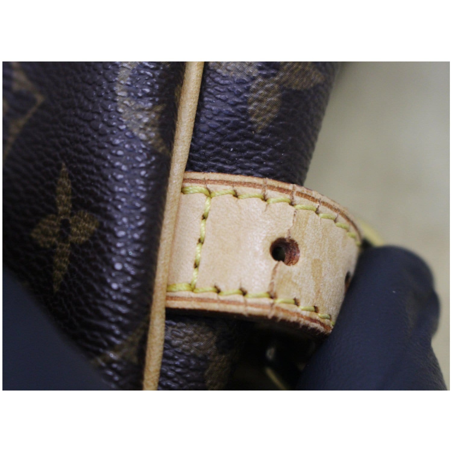 Batignolles cloth tote Louis Vuitton Brown in Fabric - 35214463