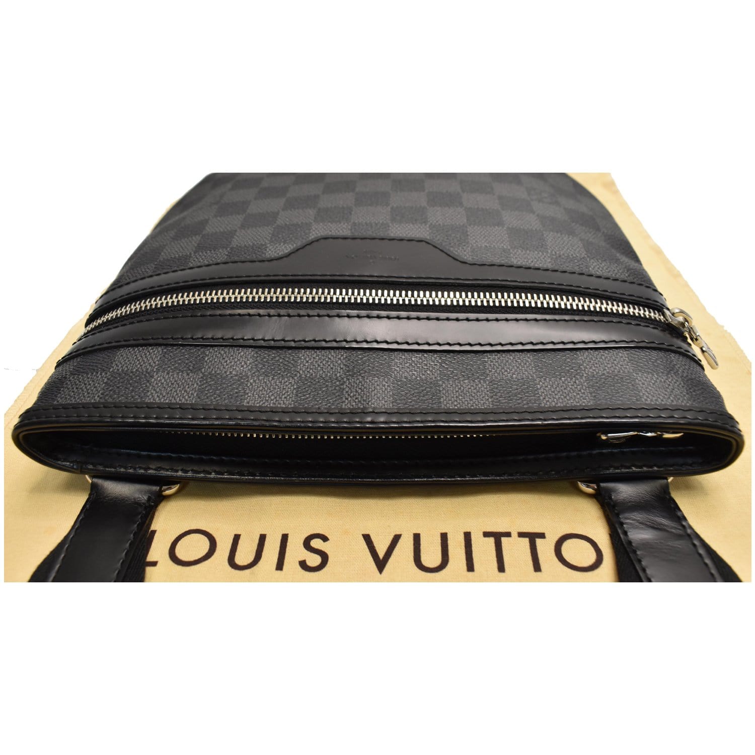 Sold at Auction: LOUIS VUITTON THOMAS DAMIER GRAPHITE CROSSBODY BAG