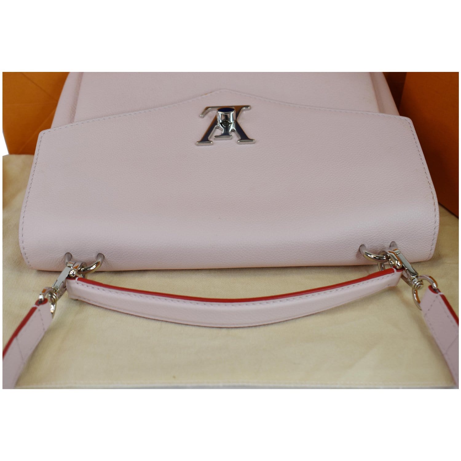Lockme leather crossbody bag Louis Vuitton Pink in Leather - 25038106