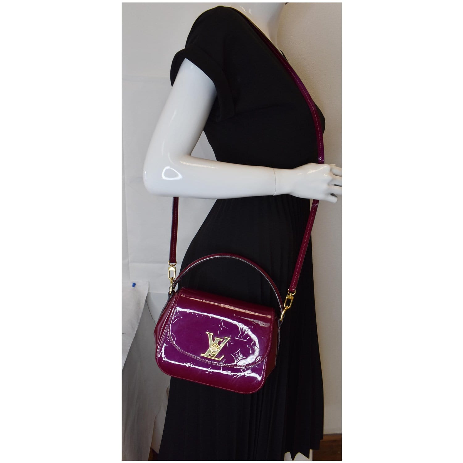 Pasadena bag in purple patent leather Louis Vuitton - Second Hand / Used –  Vintega