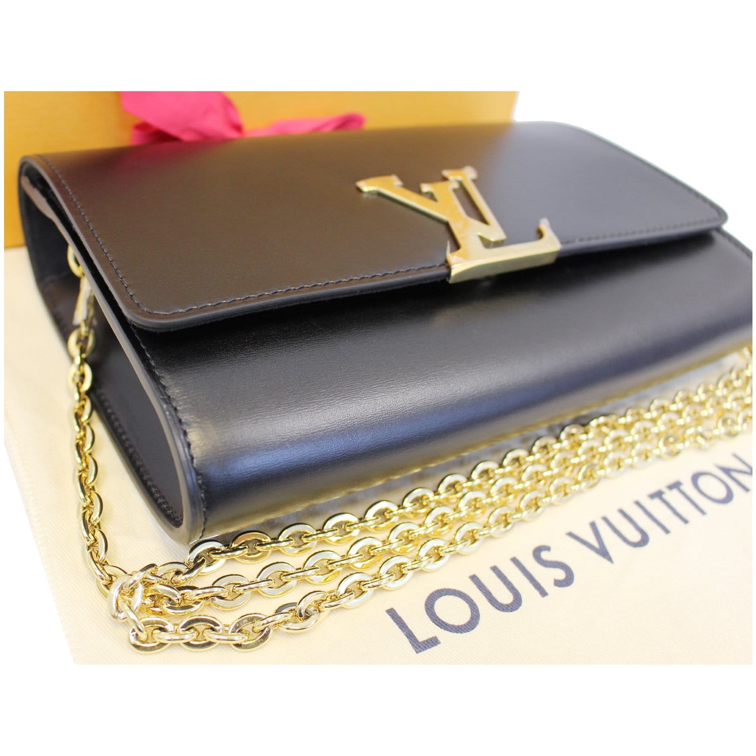 Louis Vuitton Chain Plain Leather Crossbody Logo Shoulder Bags  (LVUC9H94BCKZZZZZ00) in 2023