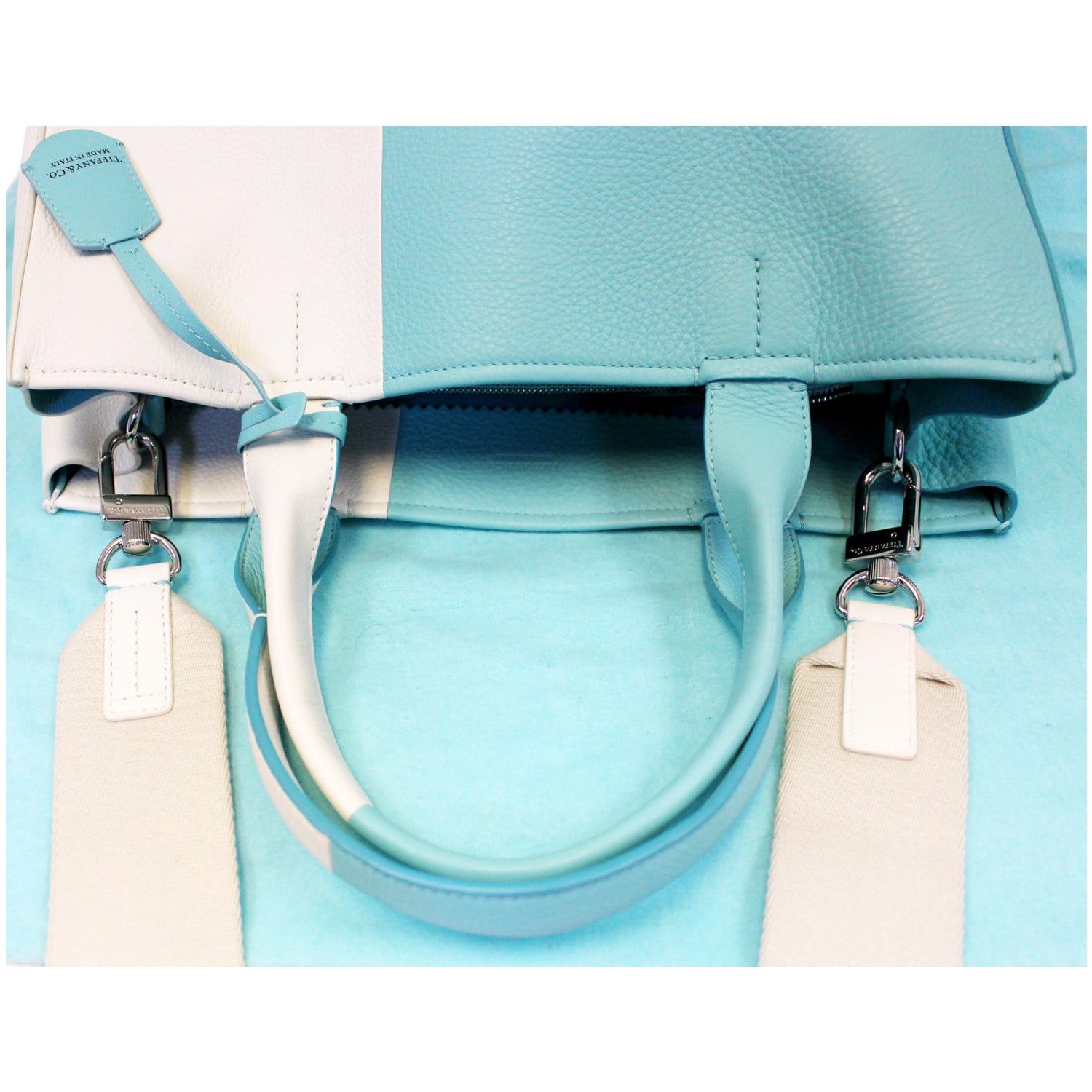 Handbag Tiffany & Co Blue in Wicker - 34723478