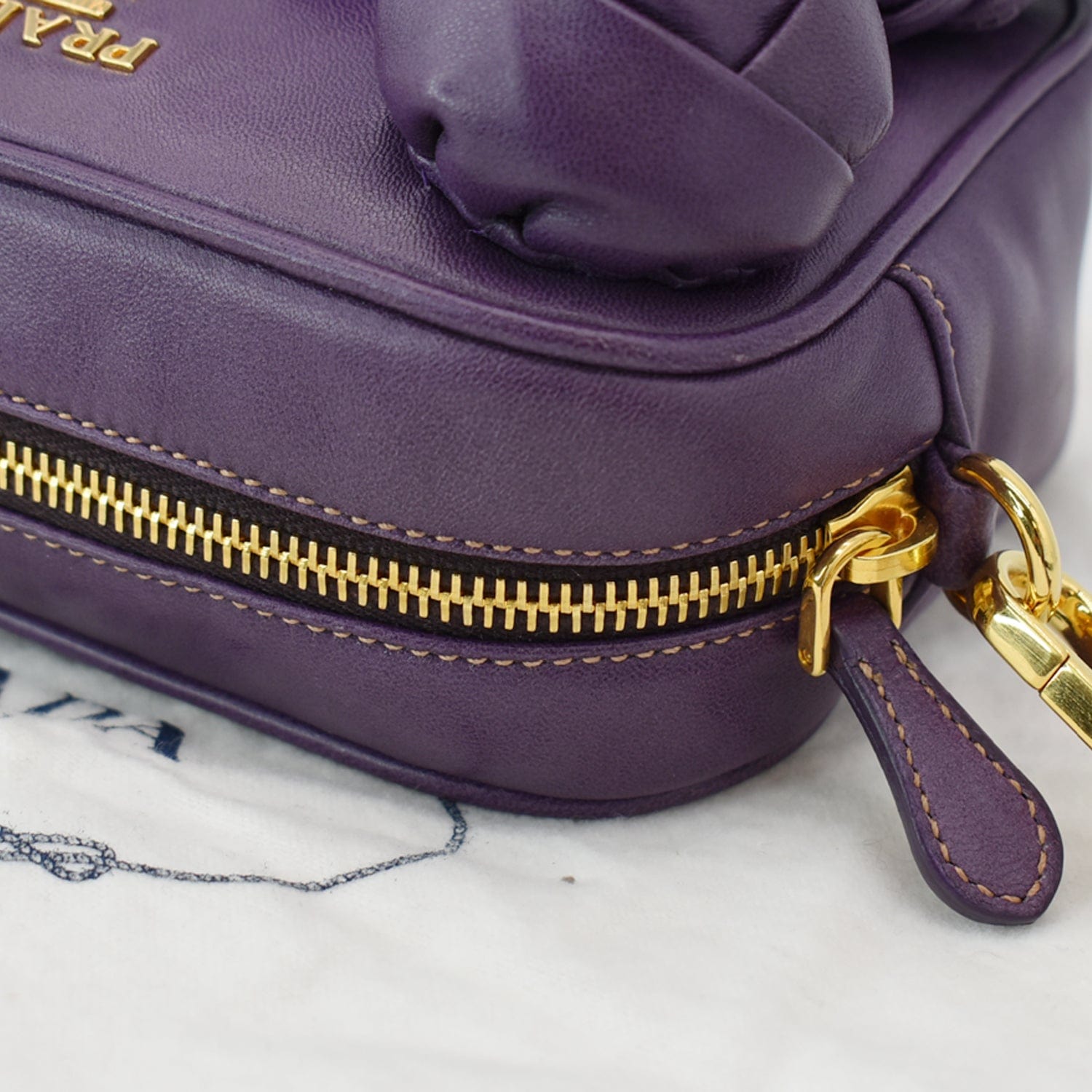 Cloth crossbody bag Prada Purple in Cloth - 25907966