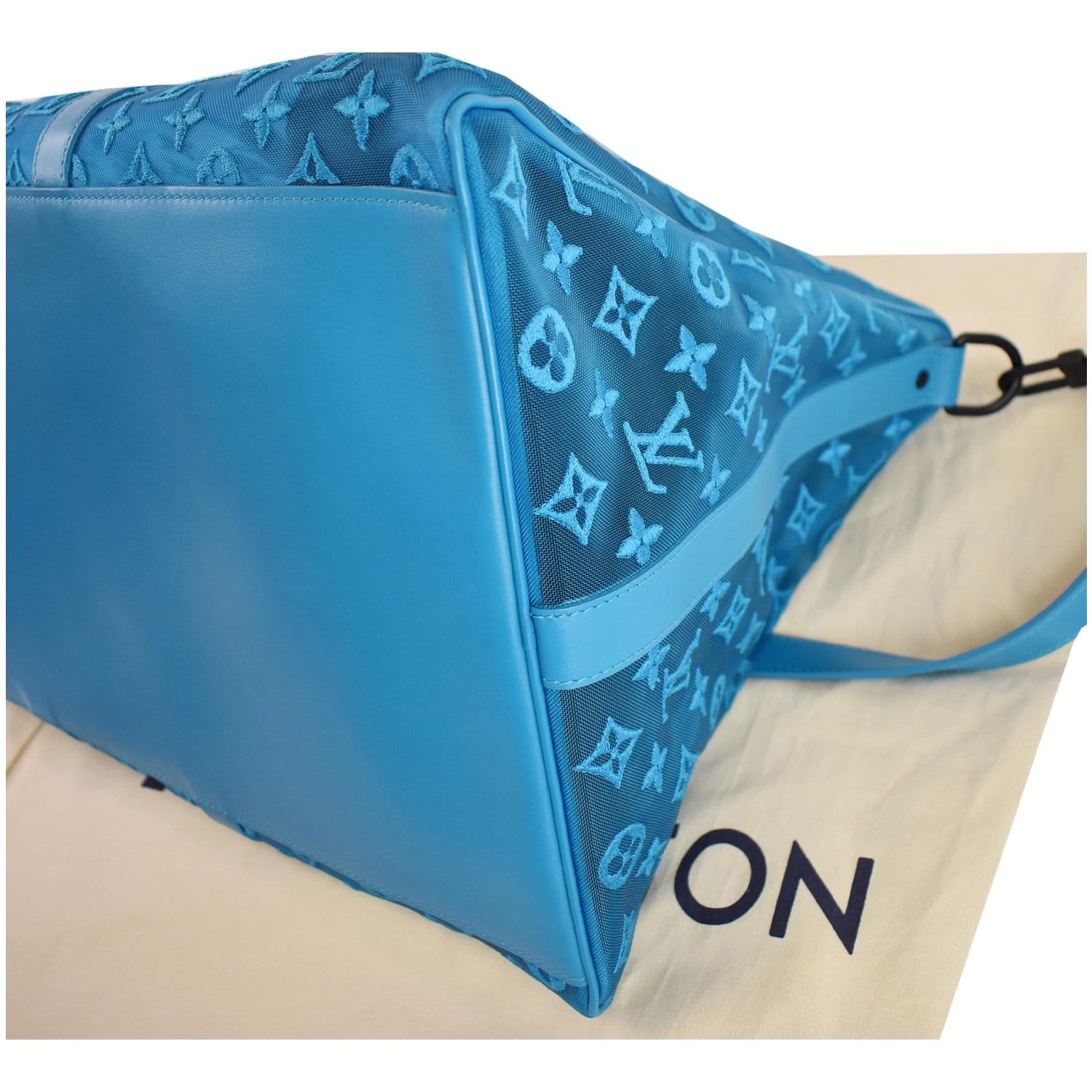 Keepall travel bag Louis Vuitton Blue in Plastic - 26002400