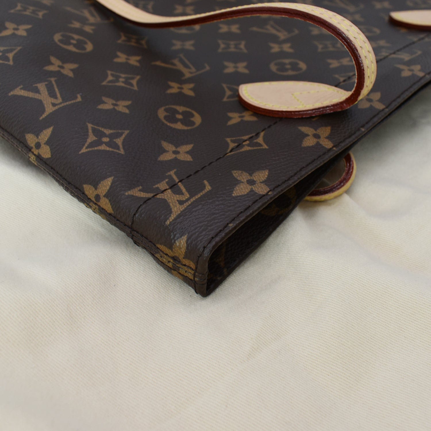 Louis Vuitton Monogram Carry It 551866