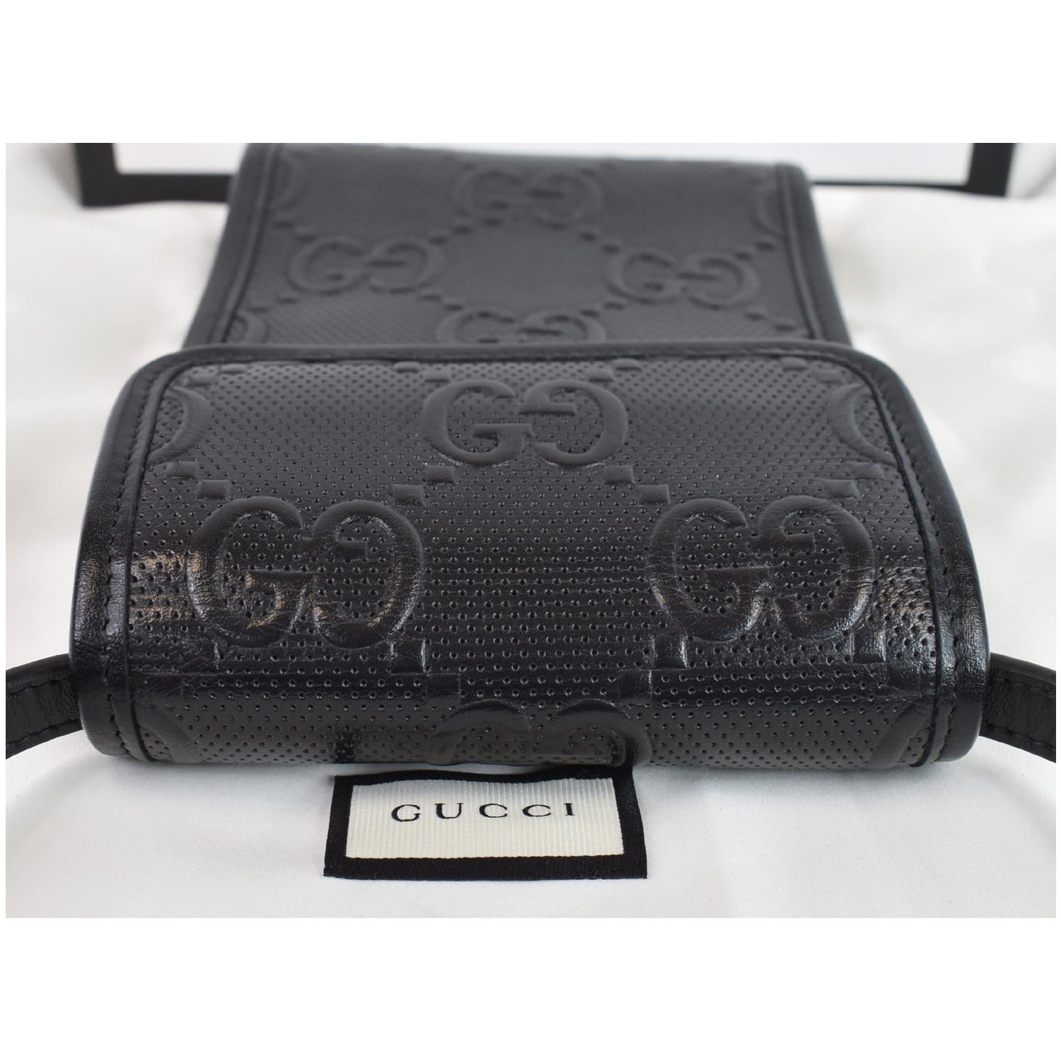 (WMNS) Gucci Logo Embossing Leather Shoulder Messenger Bag Mini Unisex / Black 625571-1W3AN-1000