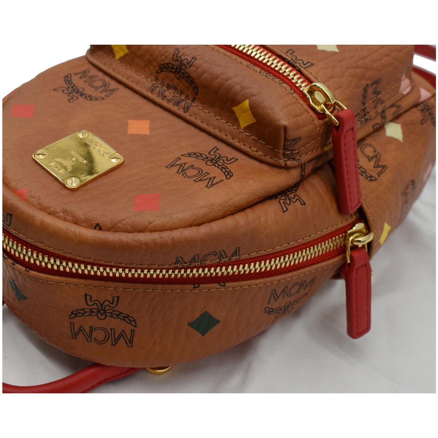 MCM (cognac big Visetos Canvas Convertible Backpack) – Vip