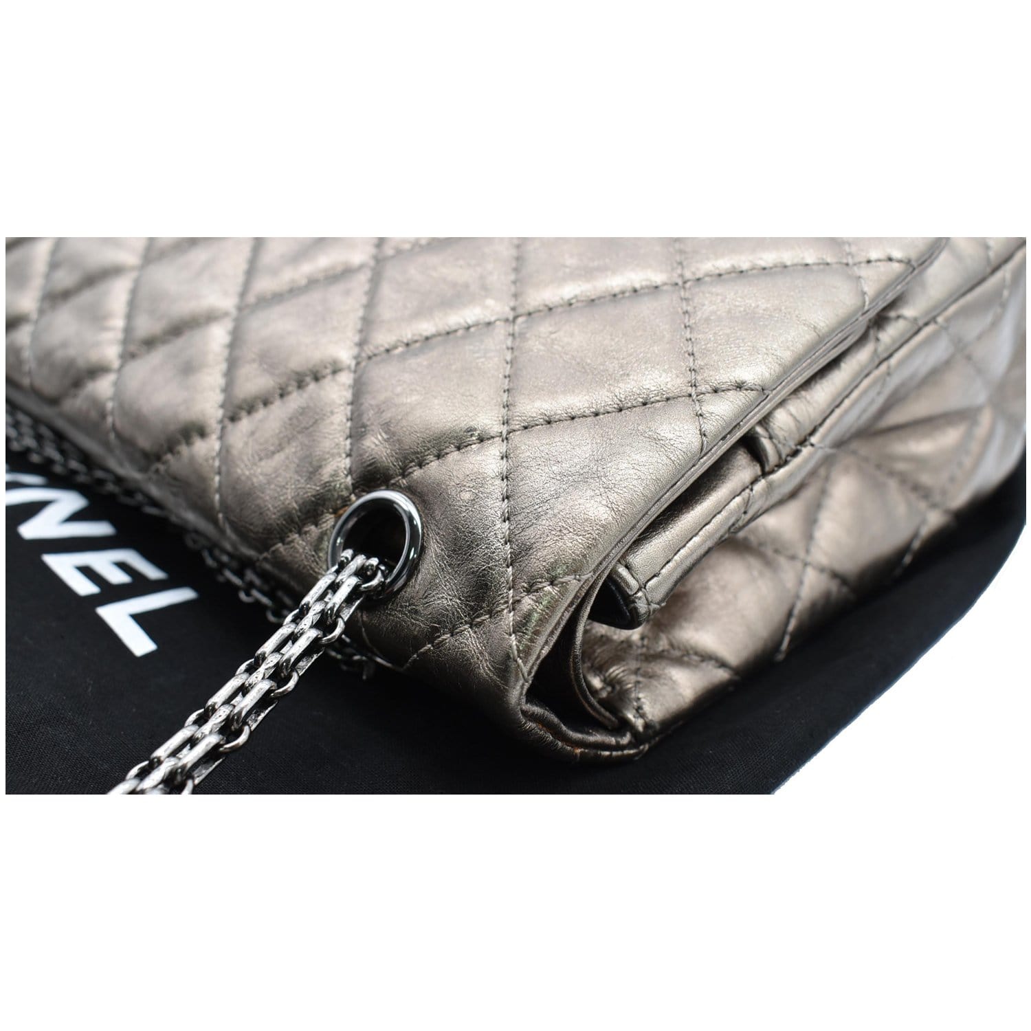Chanel Metallic Gold Quilted Calfskin 255 Reissue 227 Double Flap Bag at  Jill's Consignment