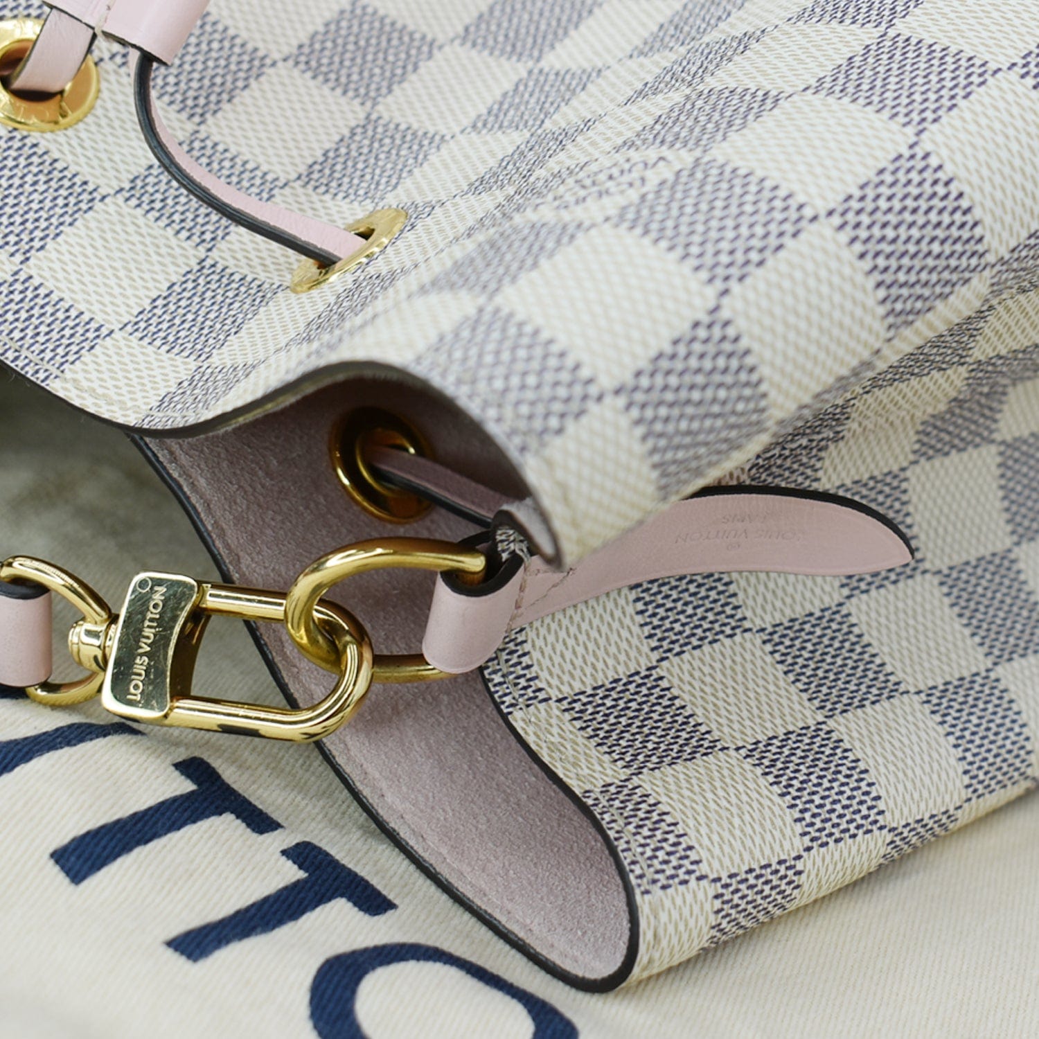 Louis Vuitton Damier Azur Neonoe Shoulder Bag Eau De Rose N40152