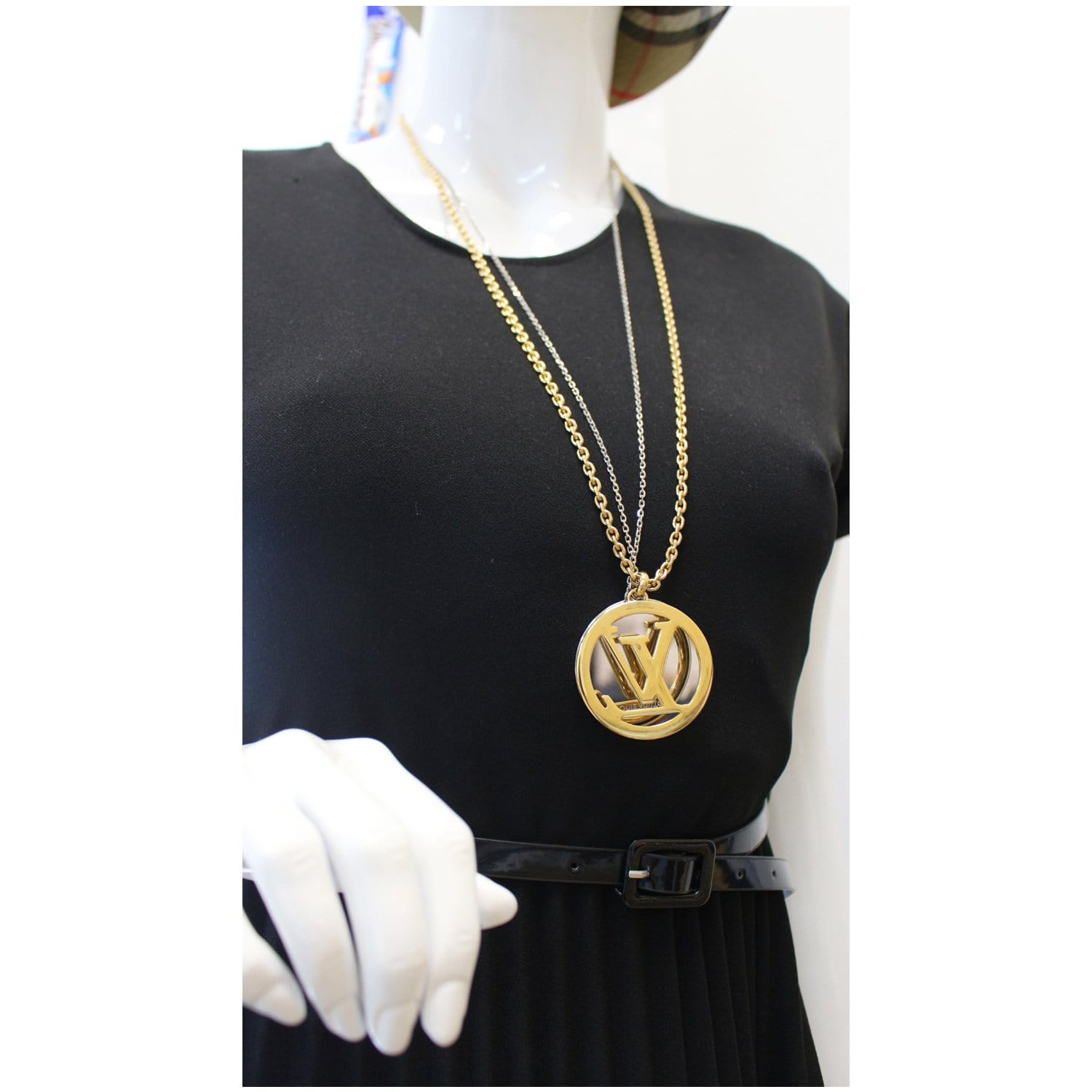 Louis Vuitton pendant gold bracelet