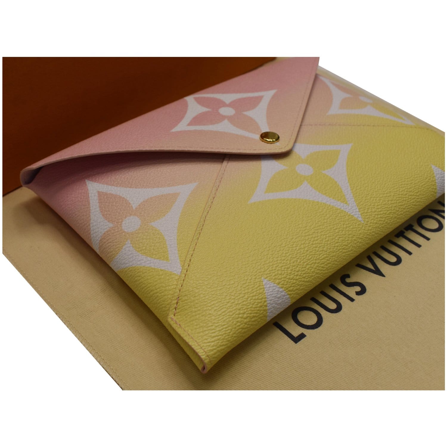 Louis Vuitton Multicolor Giant Monogram Canvas By The Pool Kirigami  Pochette Gold Hardware, 2021 Available For Immediate Sale At Sotheby's