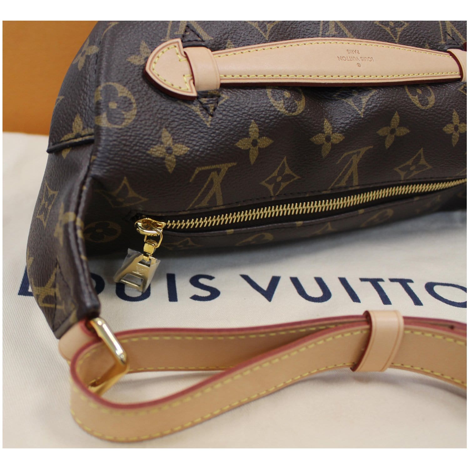 14145 Louis Vuitton Bam bag body bag brown unisex monogram canvas