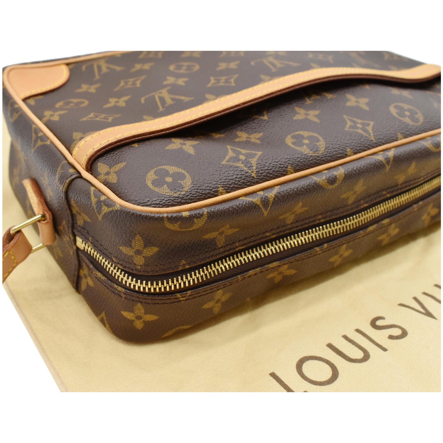 Louis Vuitton Trocadero Handbag Monogram Canvas 27 at 1stDibs