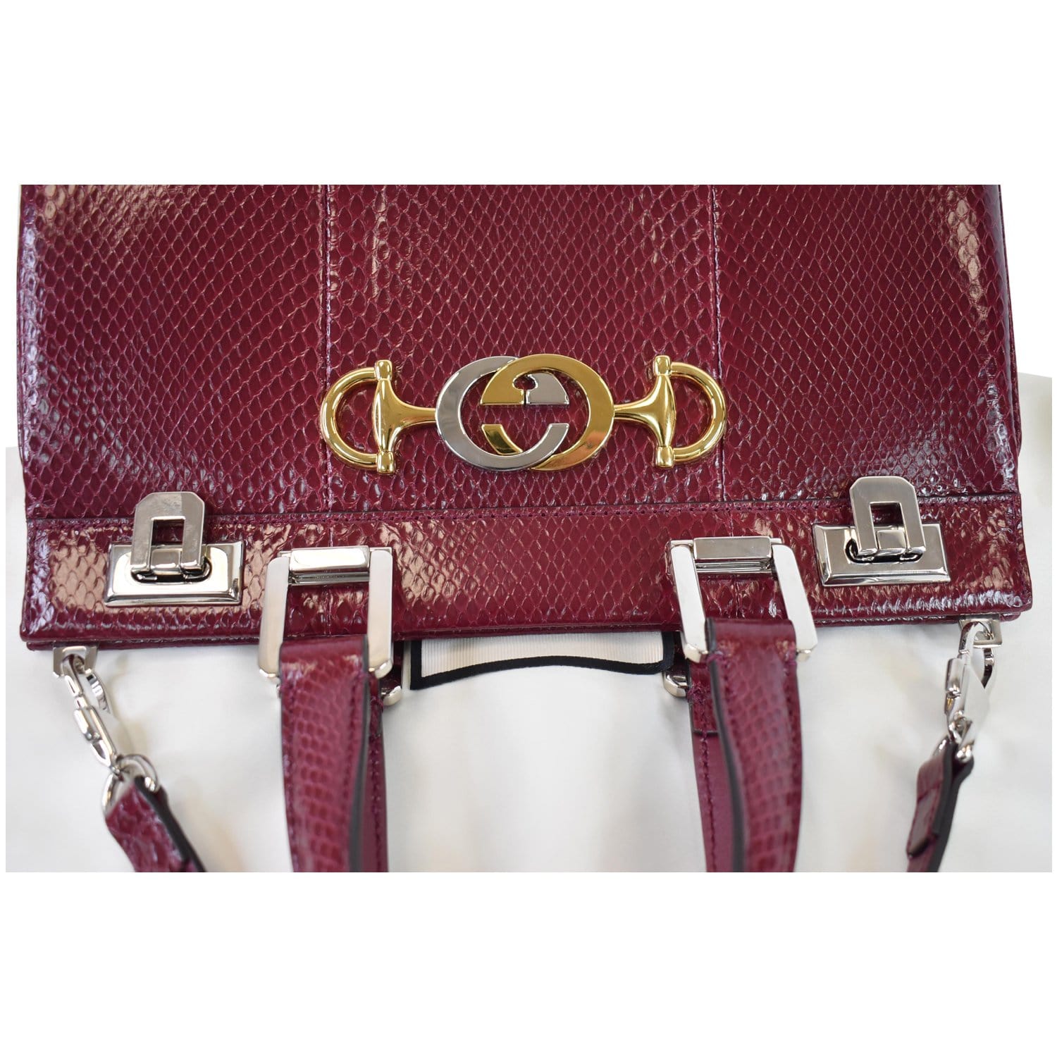 $2,700 GUCCI New AUTHENTIC Zumi Burgundy Red Snake Leather Small