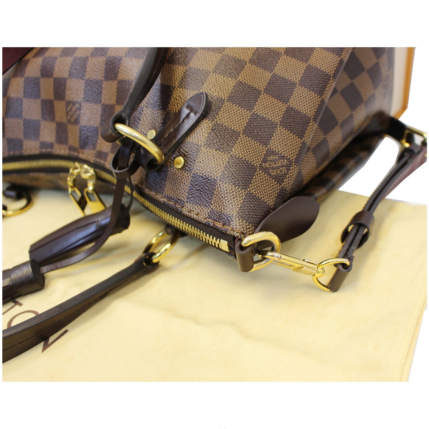 Louis Vuitton - Authenticated Lymington Handbag - Leather White for Women, Good Condition