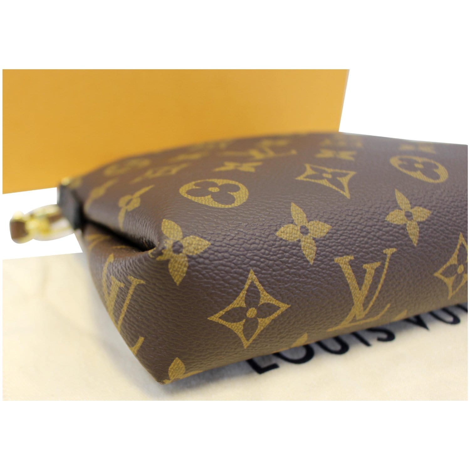 Louis Vuitton Monogram Pallas Clutch - Brown Shoulder Bags, Handbags -  LOU820565
