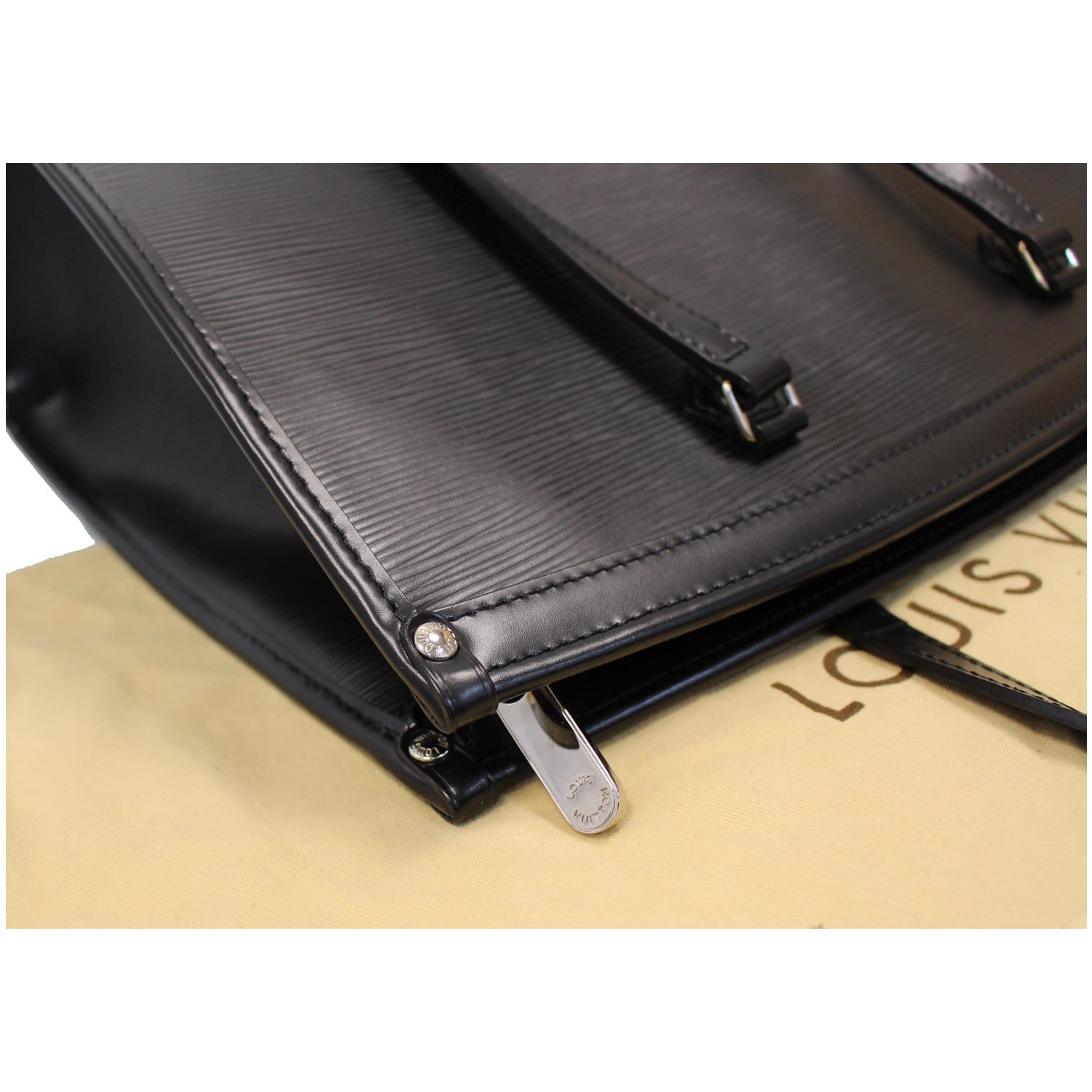 Genuine Louis Vuitton Epi Leather Madeleine GM Large Shoulder Bag Black