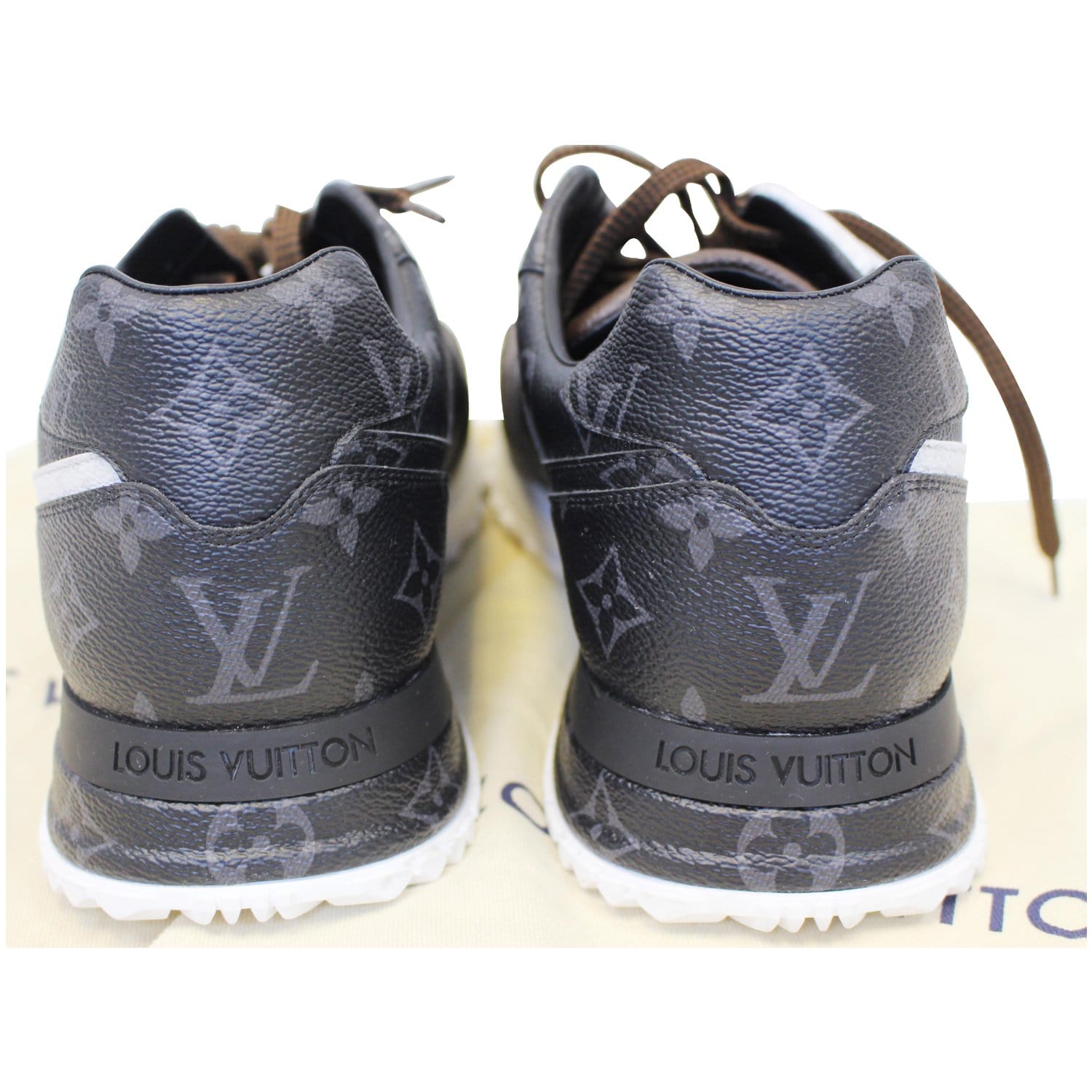 LOUIS VUITTON Calfskin Monogram Mens Run Away Sneakers 7 Gray