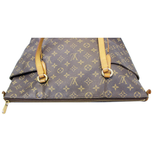 Louis Vuitton Totally MM Monogram Canvas Shoulder Handbag-US