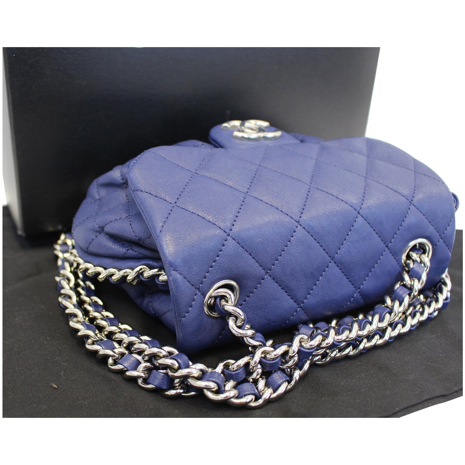 Pre Loved Chanel CC Round Chain Crossbody Bag Clear Women – Bluefly