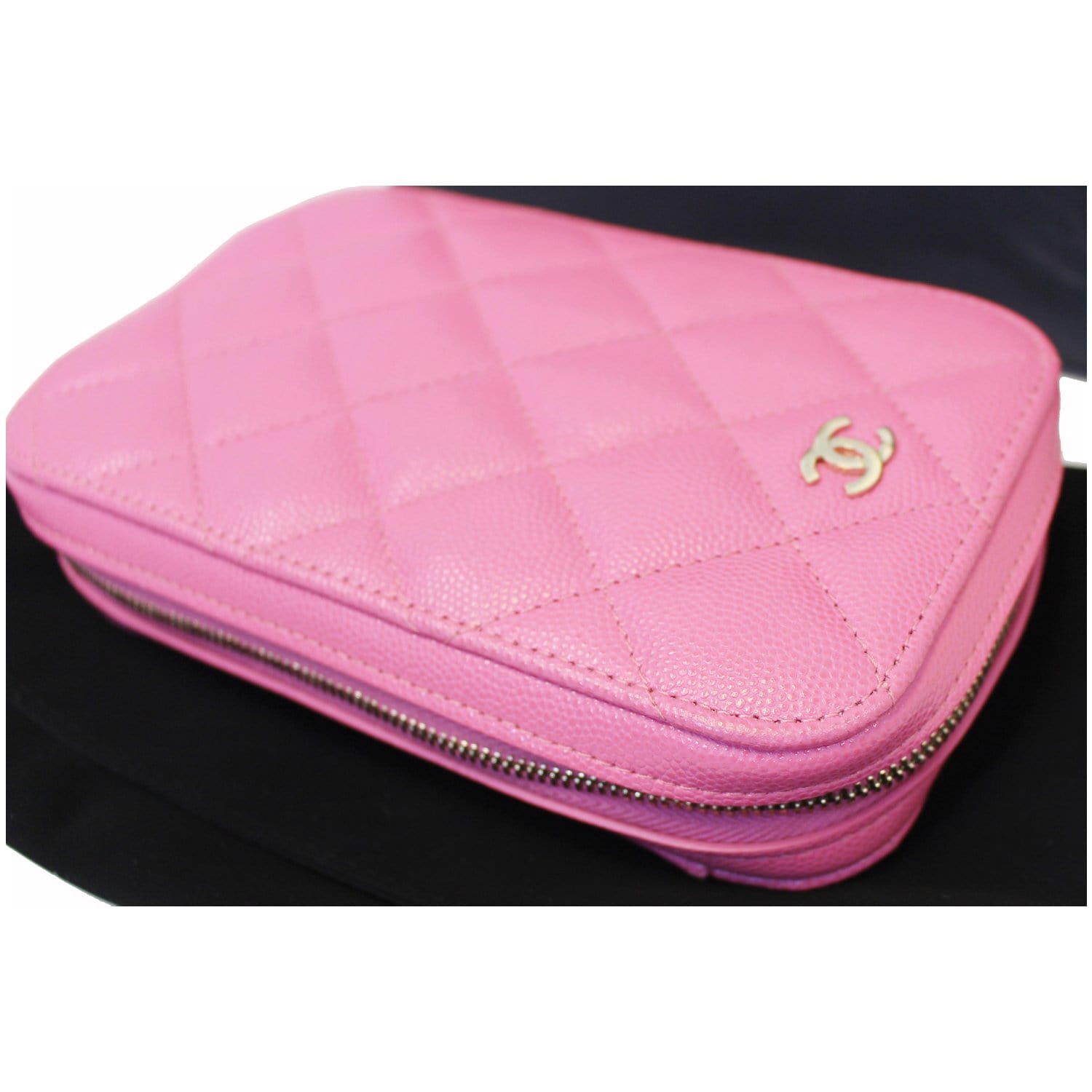Chanel Pink Wallet on Chain – Dina C's Fab and Funky Consignment Boutique