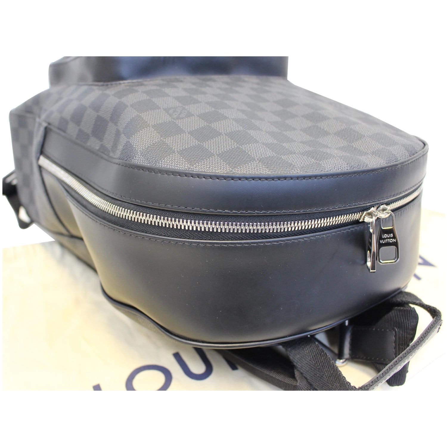 Black Louis Vuitton Damier Graphite Hunter Crossbody Bag – Designer Revival