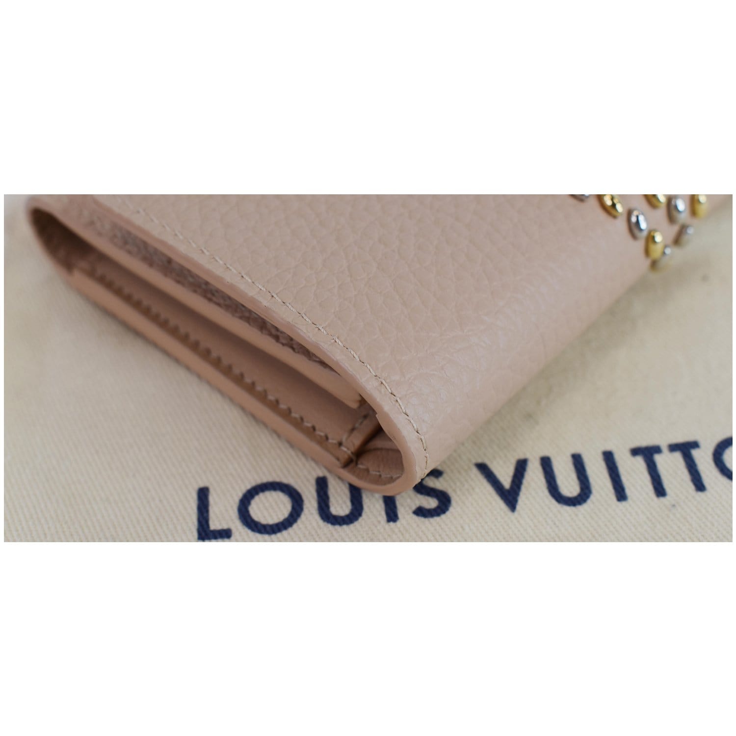 Louis Vuitton Capucines Compact Wallet Red - THE PURSE AFFAIR