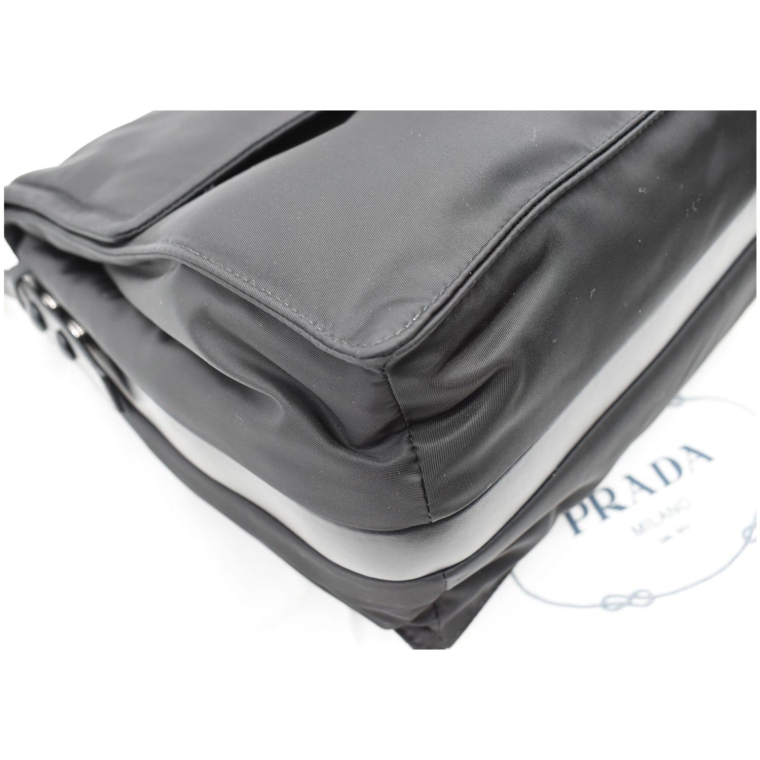 PRADA Re-nylon large padded shoulder bag ( 1BD256_RDLN_F0002_V_OOO)