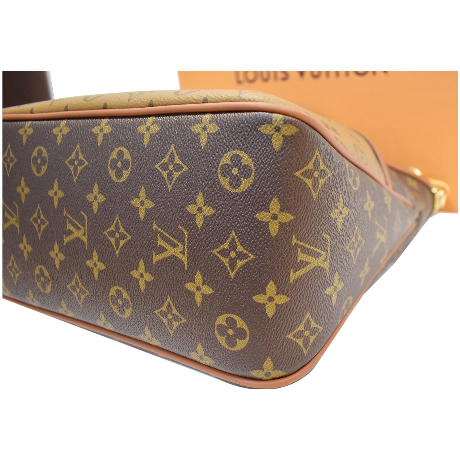 Louis Vuitton Dauphine Hobo Classic Reverse Monogram Size 24×27×11 cm Strap  drop 53 cm Adjustable shoulder strap 2020 IDR 25.000.000