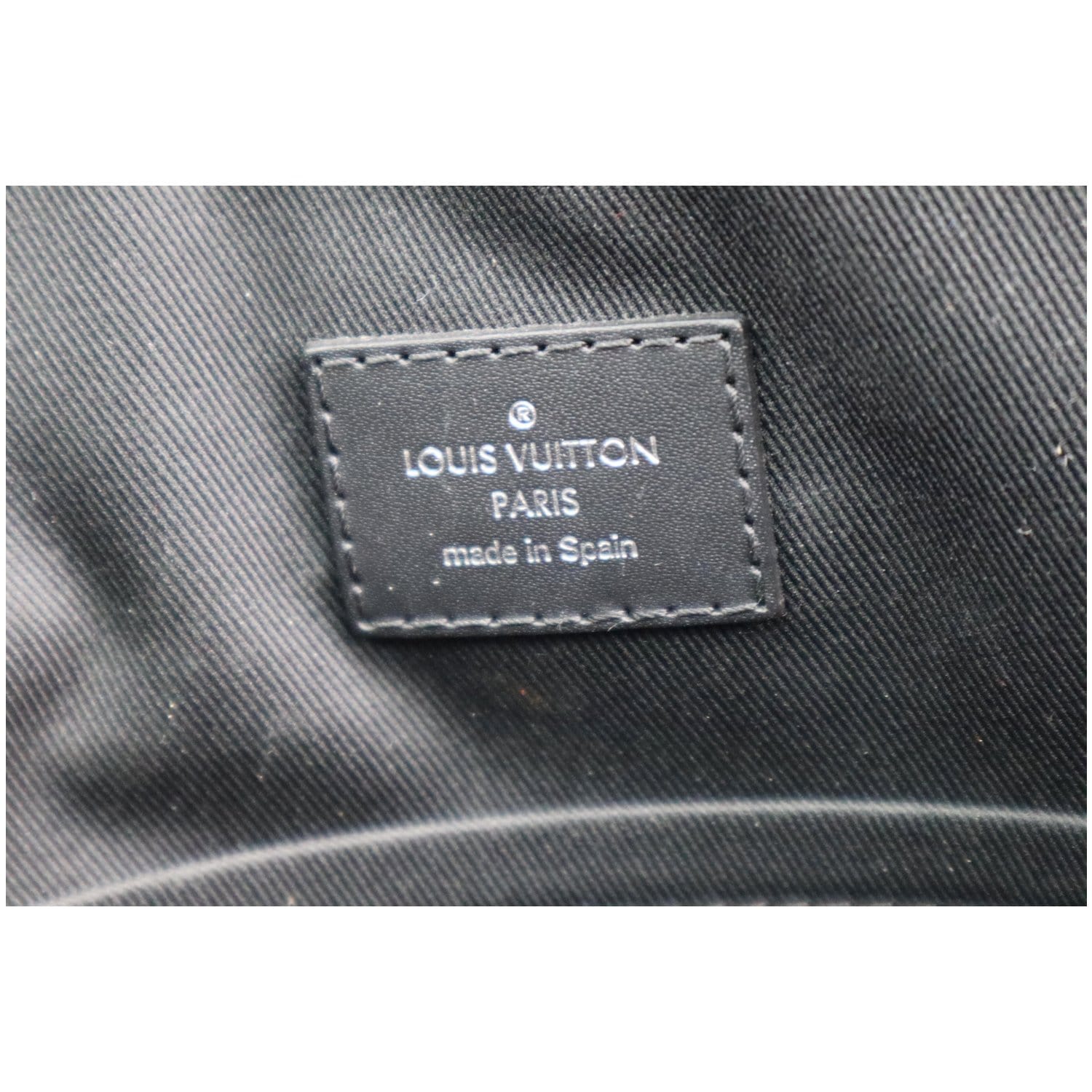 Louis Vuitton 2020 Monogram Eclipse Messenger Multipocket - Black