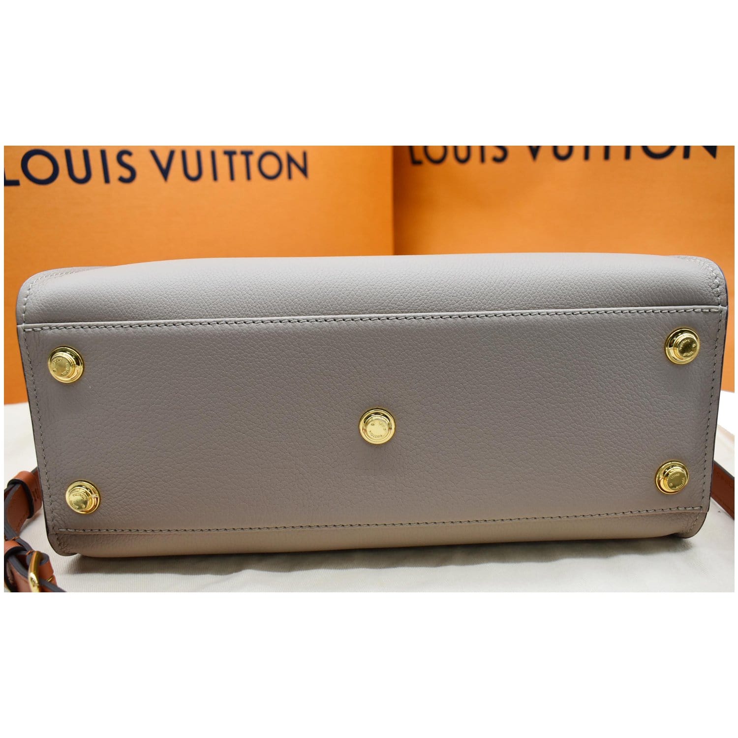 Louis+Vuitton+OnMySide+Tote+MM+Galet+Grey+Leather for sale online