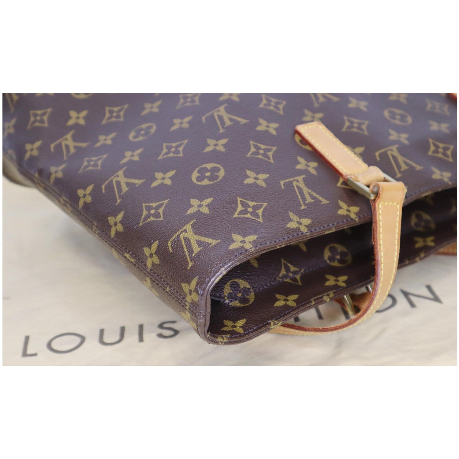 Designer Exchange Ltd - This Louis Vuitton Luco Tote will definitely get  you through any occasion in 2021 👜 Live to browse on  www.designerexchange.ie/products/monogram-luco?_pos=1&_sid=88da865f6&_ss=r  🛍️