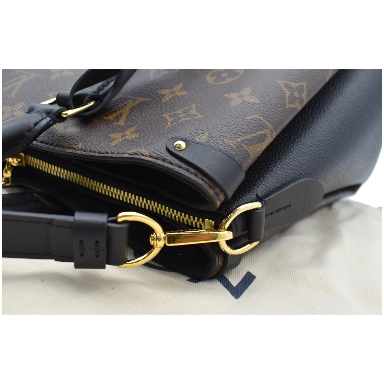 Louis Vuitton Monogram Canvas and Black Leather Soufflot MM For Sale at  1stDibs