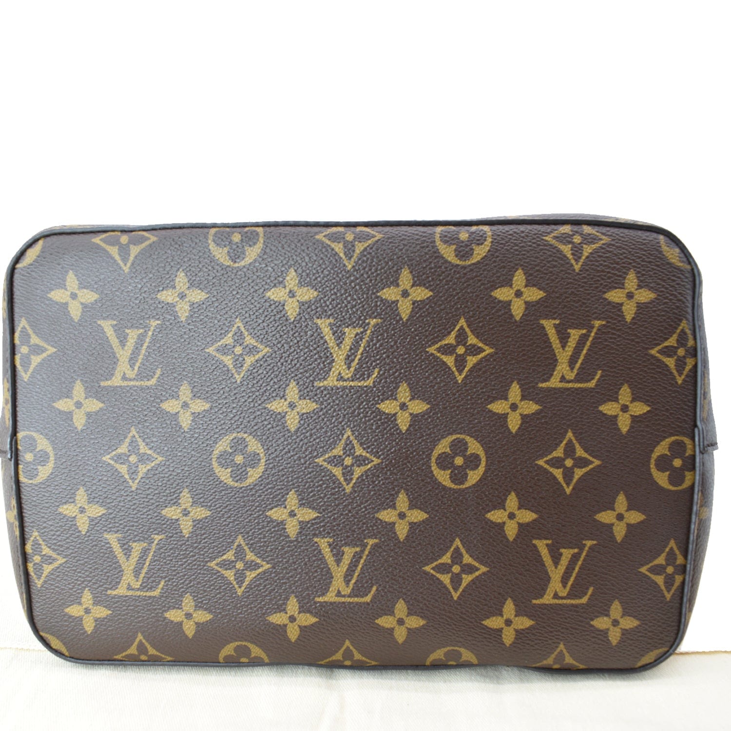Buy Louis Vuitton Neonoe Handbag Monogram Canvas Brown 1939801