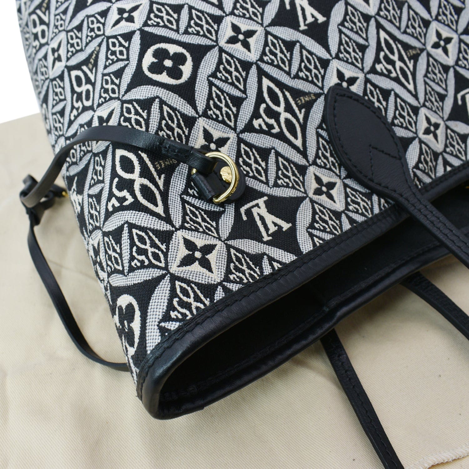 Louis Vuitton Jacquard Since 1854 Neverfull MM - Black Totes, Handbags -  LOU705922