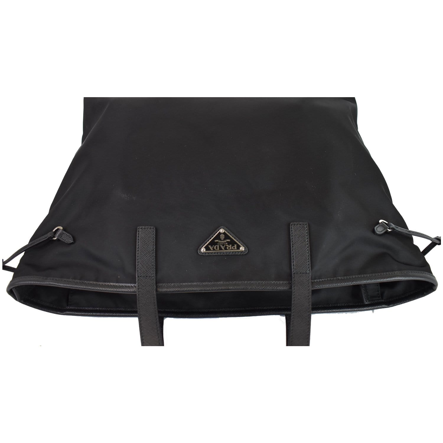 Vela medium leather shoulder bag