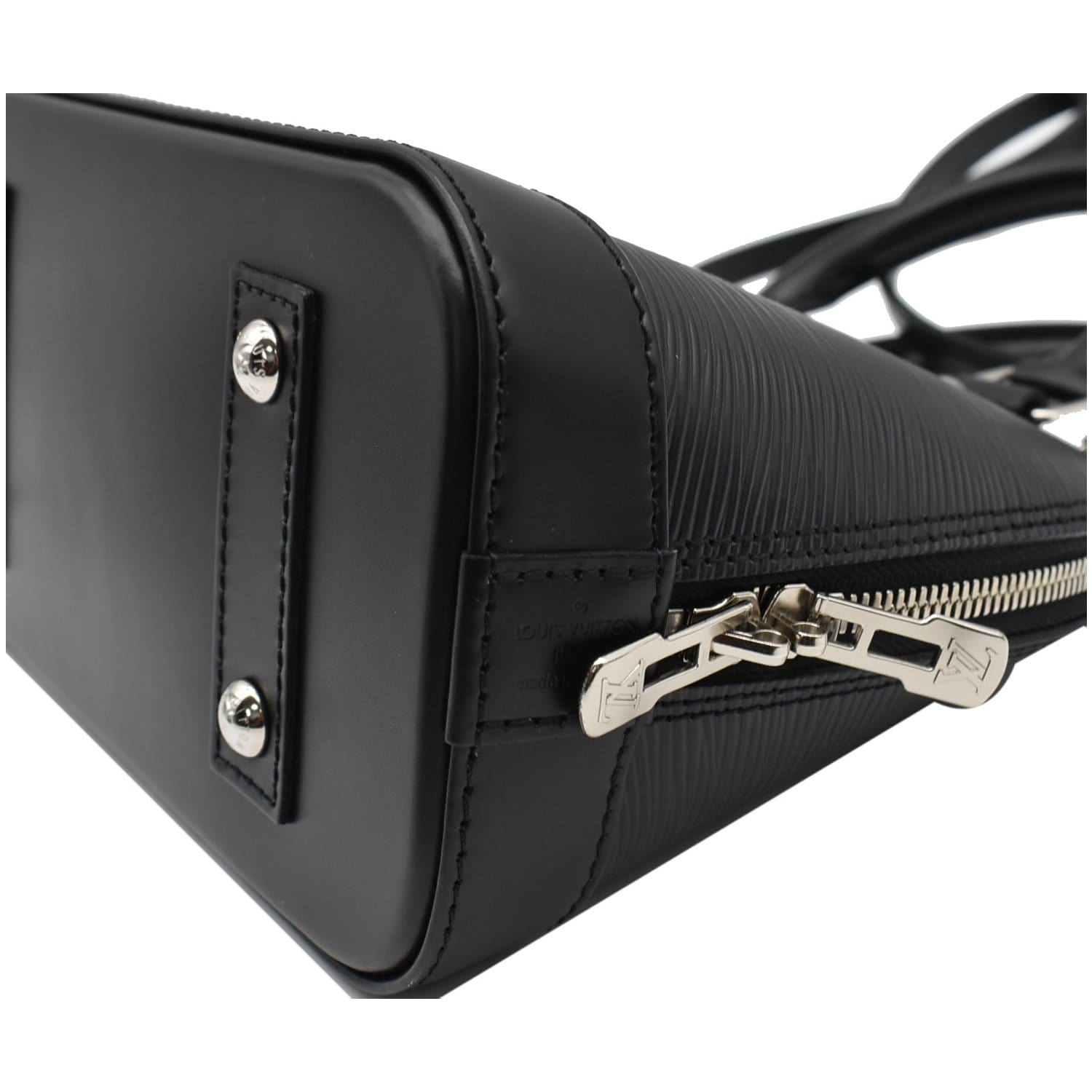 Alma bb leather handbag Louis Vuitton Black in Leather - 24984144