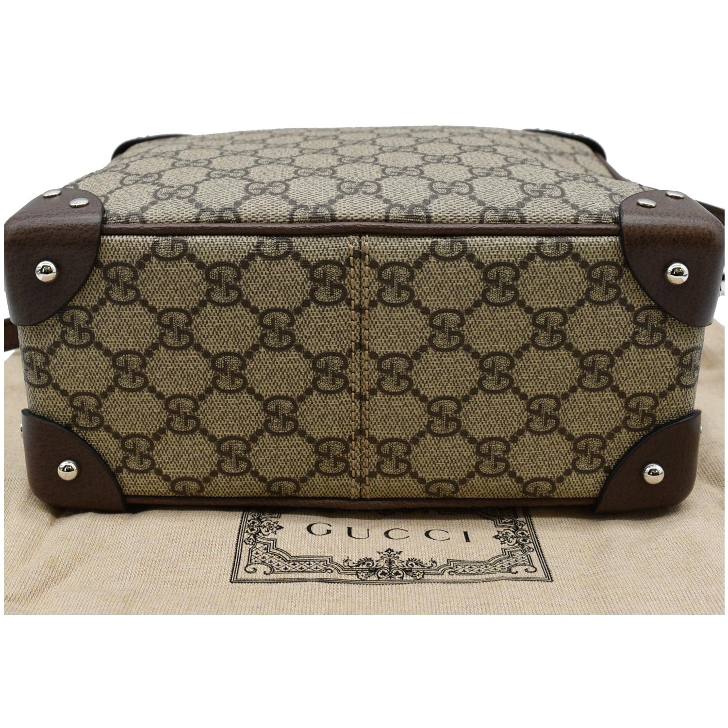 Gucci Beige/Brown GG Supreme Canvas and Leather Interlocking Logo Laptop  Case Gucci