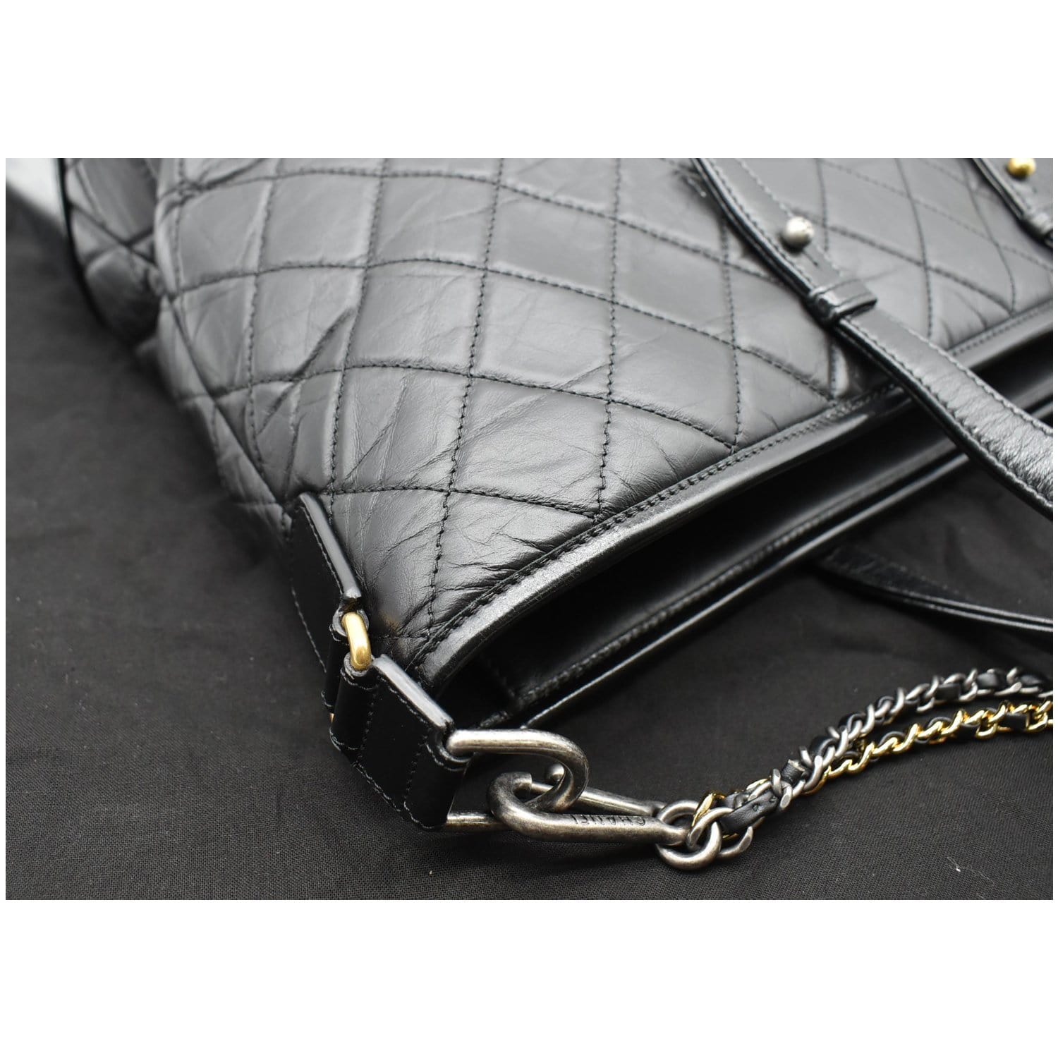CHANEL GABRIELLE BAG Black Beige Leather ref.207039 - Joli Closet