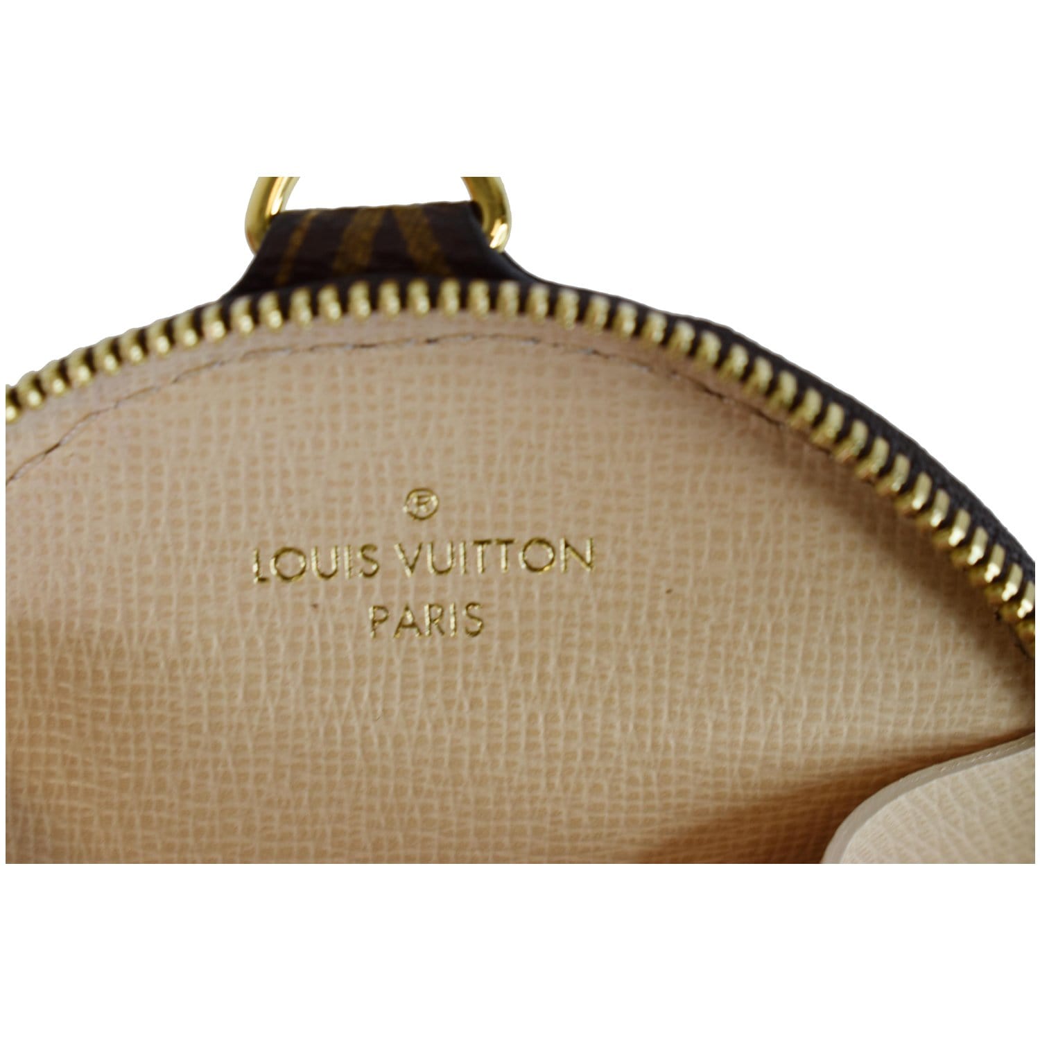 Louis Vuitton Monogram Canvas Round Coin Purse at 1stDibs