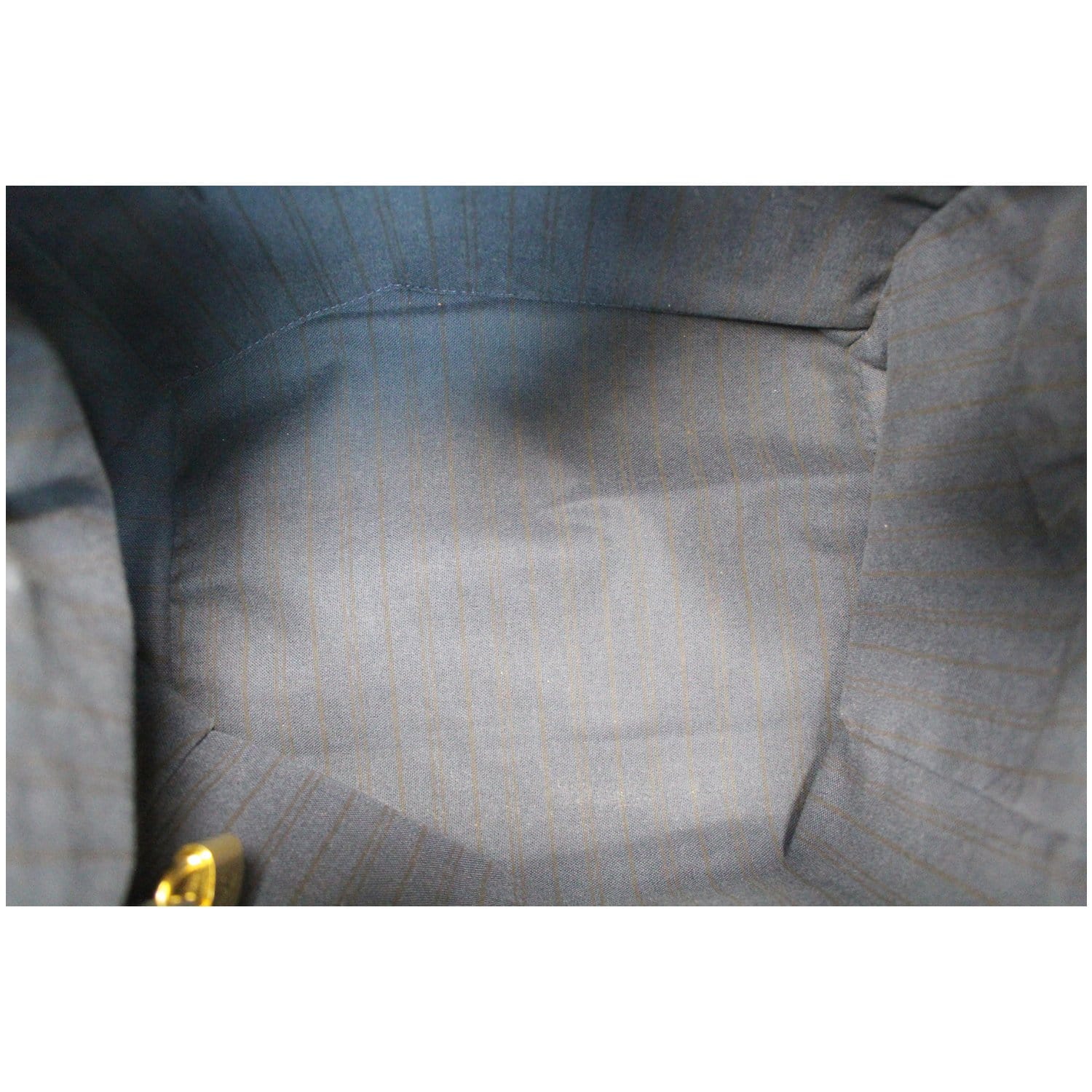 Louis Vuitton Neige Monogram Empreinte Leather Lumineuse PM 5LV106
