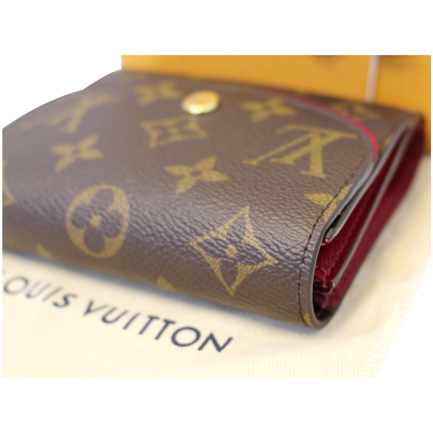 Louis Vuitton Portefeuille Ariane Brown Cloth ref.947580 - Joli Closet
